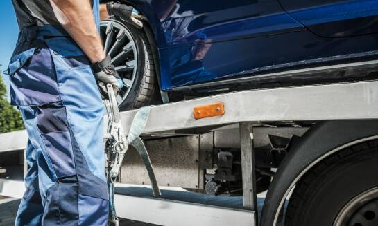 Czym kierować się przy wyborze firmy oferującej usługi autolawety w Zawierciu?