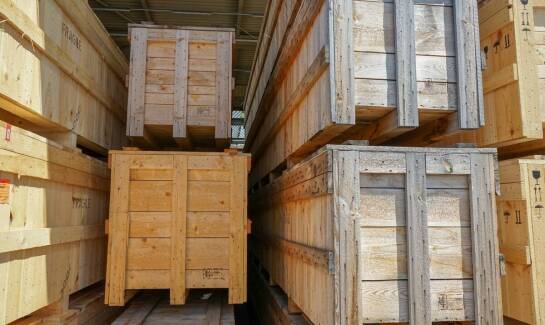 Skrzyniopaleta drewniana jako alternatywa dla palet kartonowych i metalowych