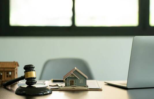 Jakie są najczęstsze pytania dotyczące licytacji komorniczych w Gdyni?