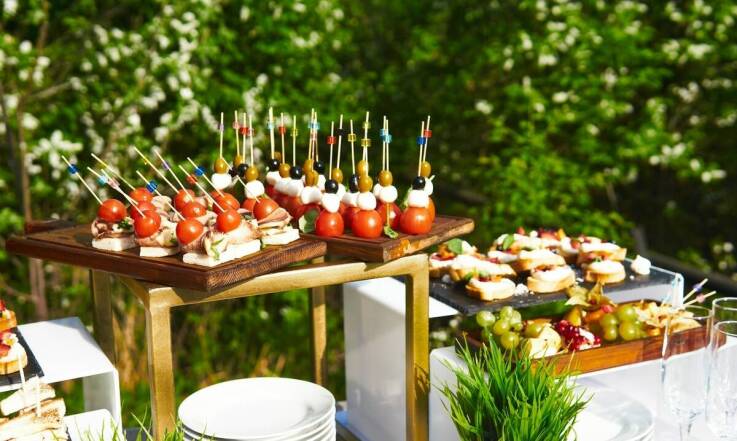 Jakie potrawy wybrać na wesele z cateringiem w Łowiczu?