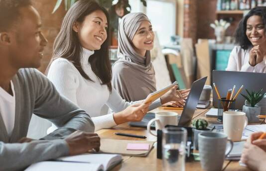 Znaczenie szkoleń i kursów dla rozwoju asesora komorniczego