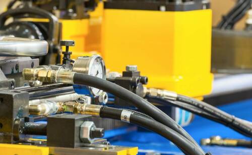 Wsparcie techniczne w doborze komponentów hydraulicznych: dlaczego jest istotne?