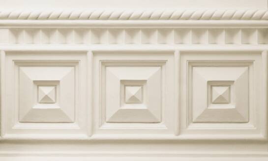 Czym jest podstawa sufitowa trójkątna?