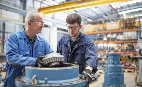 Dlaczego precyzyjne maszyny są niezbędne w produkcji siłowników hydraulicznych?