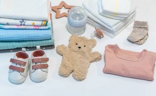 Jakie materiały są najlepsze do produkcji bluzek na ramiączkach dla dziewczynek?