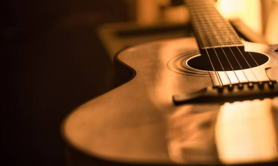 Instrumenty muzyczne z drewna: wprowadź harmonię do swojego życia