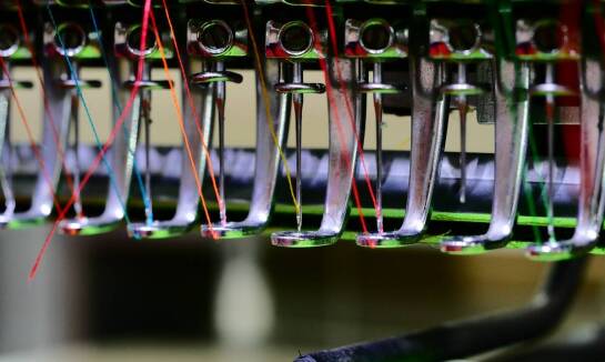 Jakie funkcje powinna mieć nowoczesna hafciarka?