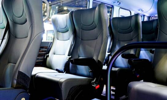 Przewozy busami dla rodzin z dziećmi: jak zapewnić komfort i bezpieczeństwo najmłodszym pasażerom?