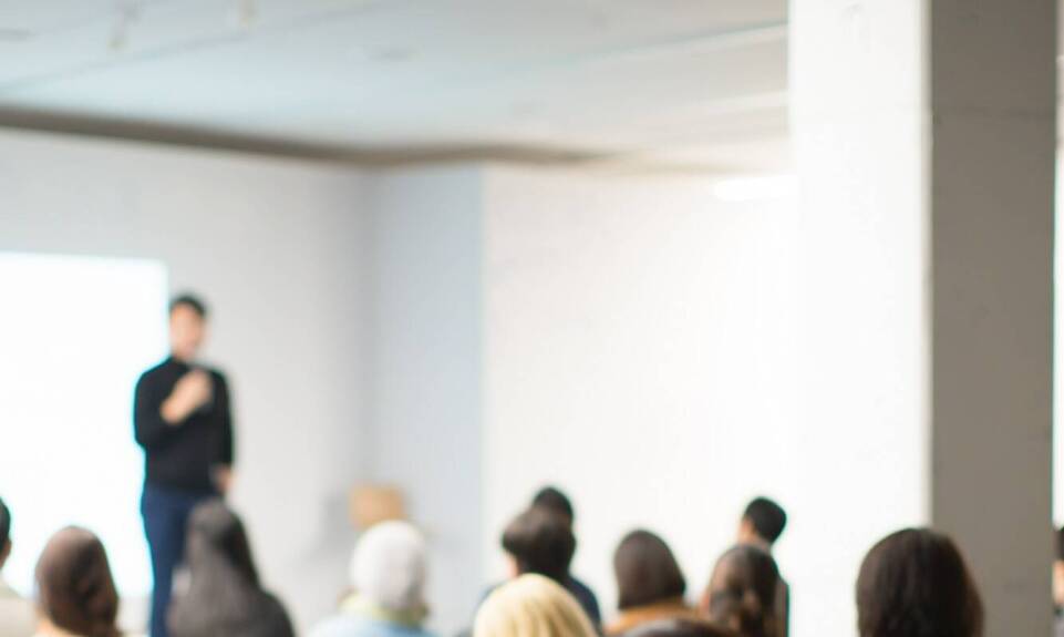 Dostępność techniczna i multimedialna w bazach konferencyjnych