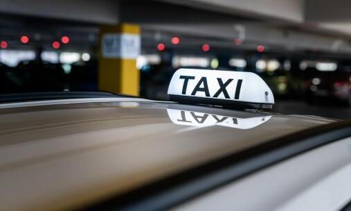 Jak wybrać najlepsze taxi premium na rynku?