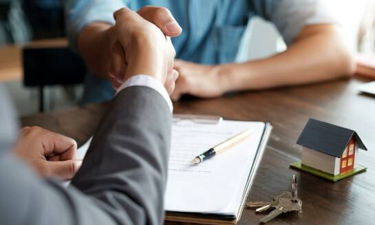 Jak zminimalizować ryzyko przy wynajmie mieszkań przez internet?