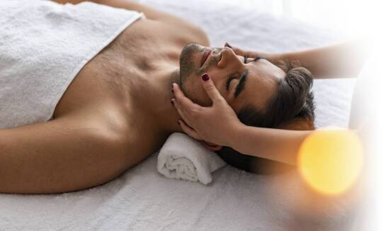 Zabiegi relaksacyjne dla mężczyzn – dlaczego warto się na nie zdecydować?