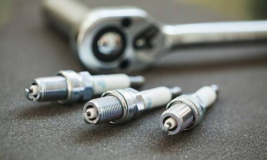 Jakie są najczęstsze problemy z prowadnicami zaworów i jak je rozwiązać?