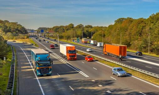 Co warto wiedzieć o kosztach płatnej autostrady?