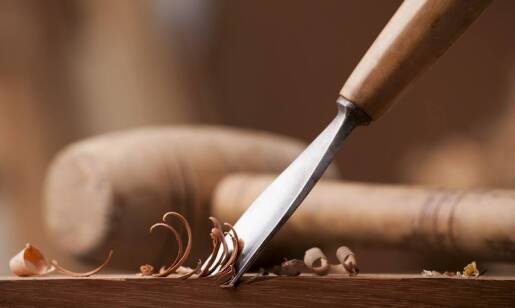 Nóżki drewniane toczone a trwałość mebli – co warto wiedzieć?