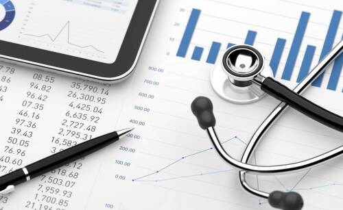 Jakie są kluczowe warunki uzyskania kredytu dla lekarza?