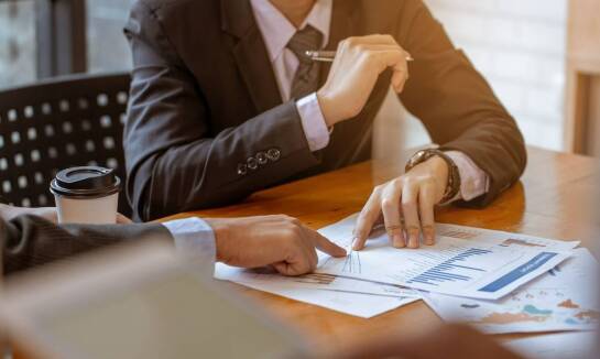 Czy warto inwestować w dodatkowe ubezpieczenia dla pracowników? Rola brokera w tej kwestii