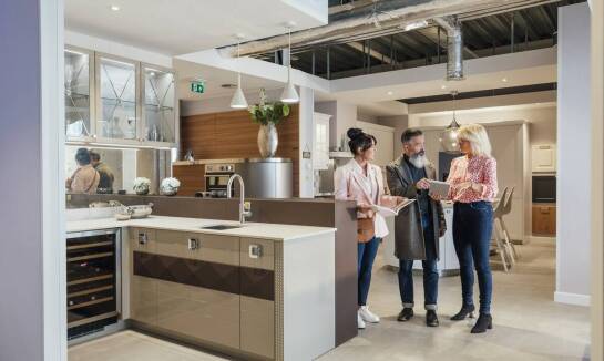 Dlaczego warto zaufać sprawdzonym dostawcom artykułów z tworzyw sztucznych i gumowych?