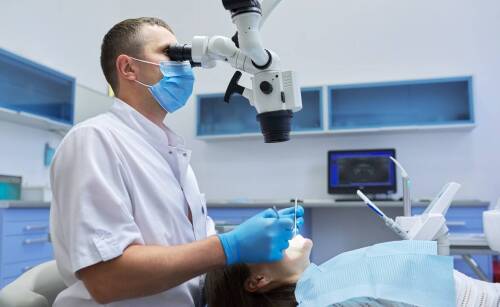 Dlaczego warto regularnie odwiedzać dentystę w Gdyni?