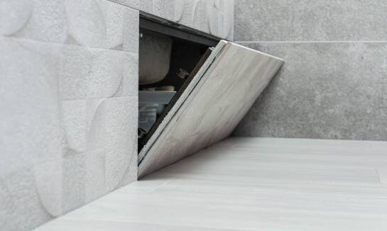 Jakie płytki ceramiczne najlepiej sprawdzą się w łazience?