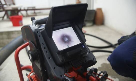 Nieszczelności w instalacjach wodno-kanalizacyjnych