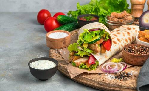 Jakie jogurty najlepiej sprawdzą się jako dodatek do kebabów?