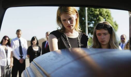 Jak przygotować miejsce pochówku: usługi oferowane przez firmy pogrzebowe w Koziegłówkach