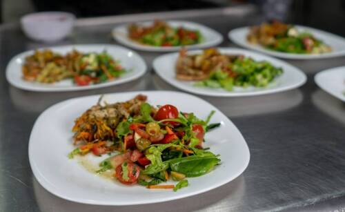 Sezonowe specjały w pochylnia Buczyniec restauracji – co warto spróbować?