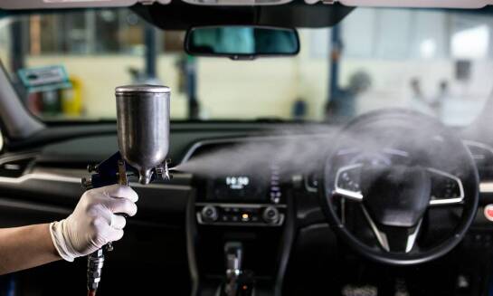 Zastosowanie K2 gumy w sprayu do pielęgnacji wnętrza samochodu – co musisz wiedzieć?