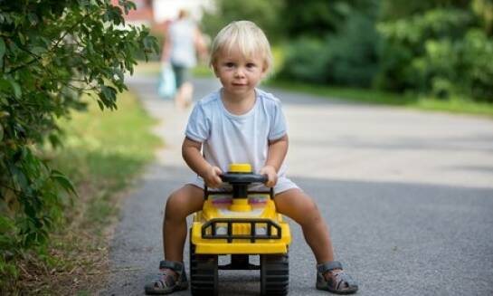 Światła LED w pojazdach dla dzieci – bezpieczeństwo i zabawa