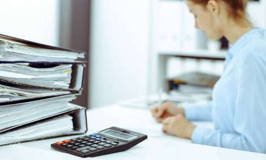 Jak oszczędzić czas i pieniądze dzięki profesjonalnej księgowości?