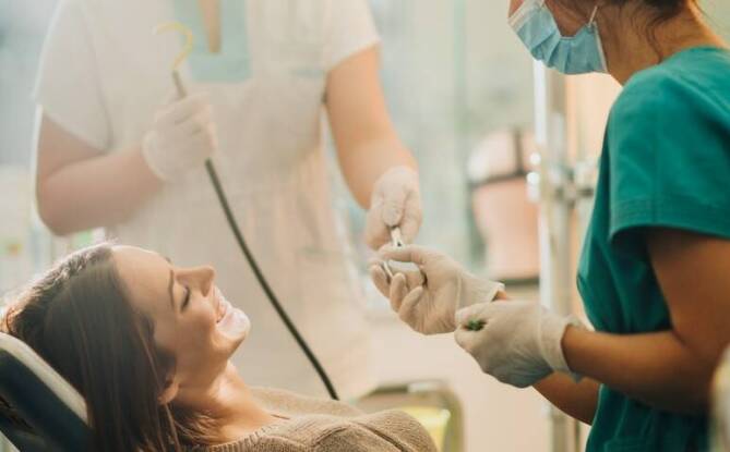 Rola rodziców w kształtowaniu pozytywnego podejścia do wizyt u dentysty