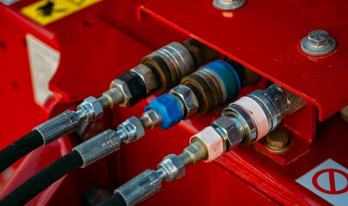 Rola profesjonalnych usług w dorabianiu przewodów hydraulicznych – dlaczego warto zaufać specjalistom?