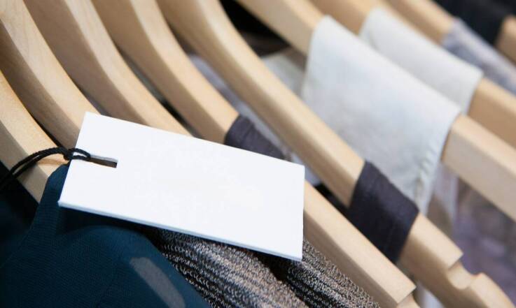 Garnitury męskie a styl casualowy – jak je łączyć z codziennymi ubraniami?