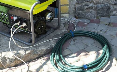 Generator prądu a bezpieczeństwo pracy – co należy uwzględnić?