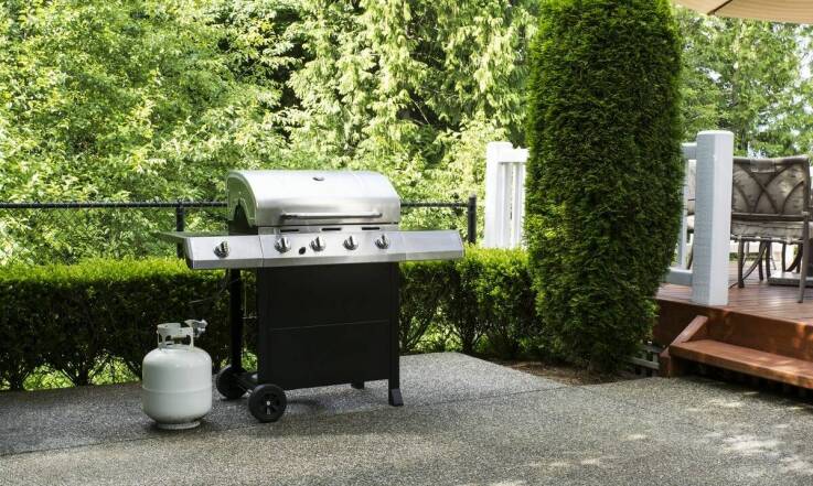 Grill przenośny jako doskonały prezent dla miłośnika gotowania na świeżym powietrzu