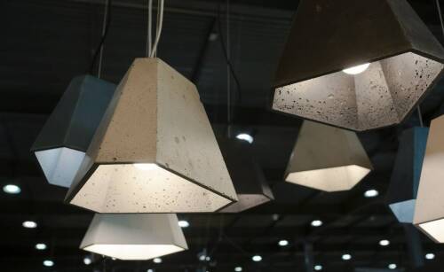 Lampa sufitowa chrom – idealne rozwiązanie dla nowoczesnych przestrzeni publicznych