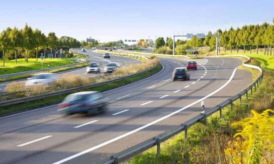 Przewodnik po najpopularniejszych restauracjach na trasie autostrady A