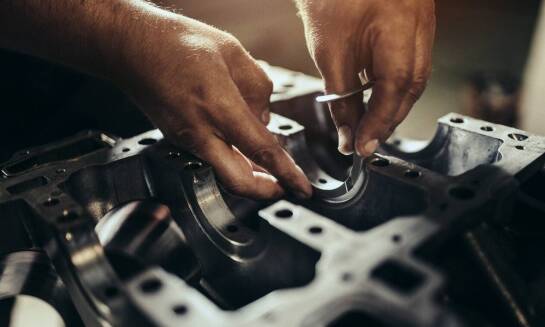 Zastosowanie Loctite 518 w uszczelnianiu połączeń w przemyśle motoryzacyjnym