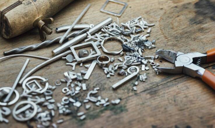 Charmsy srebrne inspirowane naturą – piękno przyrody w biżuterii