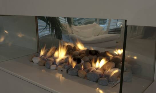 Jakie akcesoria warto mieć przy kominku gazowym?