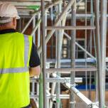 Zastosowanie rusztowań jezdnych w projektach budowlanych: zalety