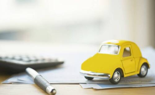 Ubezpieczenia komunikacyjne dla młodych kierowców – co warto rozważyć?