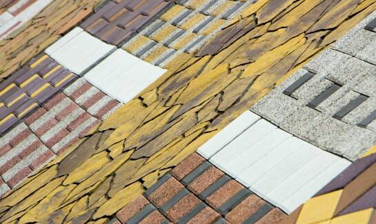 Jakie są korzyści z zastosowania dachówki ceramicznej w budownictwie jednorodzinnym?