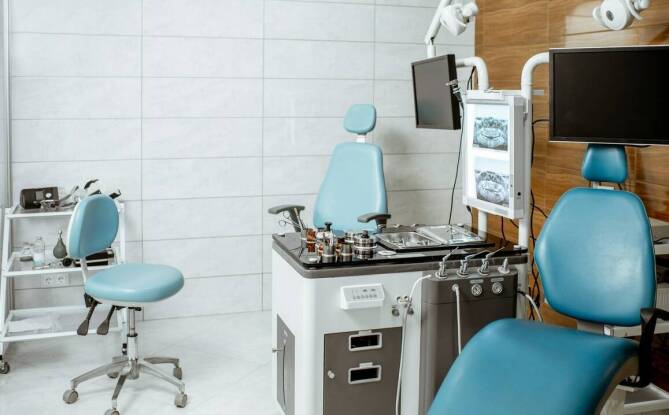 Dlaczego warto wybrać dentystę 24h w Świnoujściu dla nagłych przypadków?