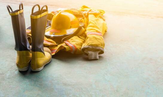 Wybór odpowiedniego obuwia na podeszwie olejoodpornej dla pracowników budowlanych