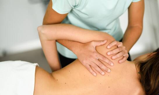 Terapia manualna jako element rehabilitacji ginekologicznej – jakie ma znaczenie?