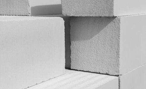 Jakie innowacje w produkcji styropianu wpływają na jego jakość?