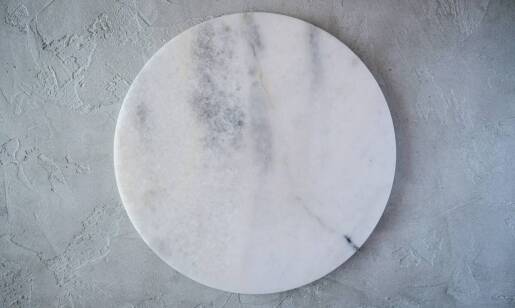 Blaty marmurowe a ekologia – dlaczego warto wybierać naturalne materiały?