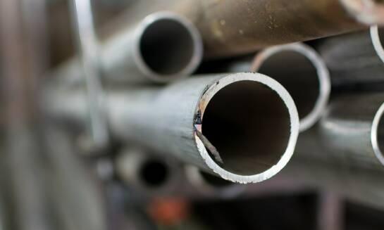 Rury grubościenne w przemyśle morskim: znaczenie i zastosowanie